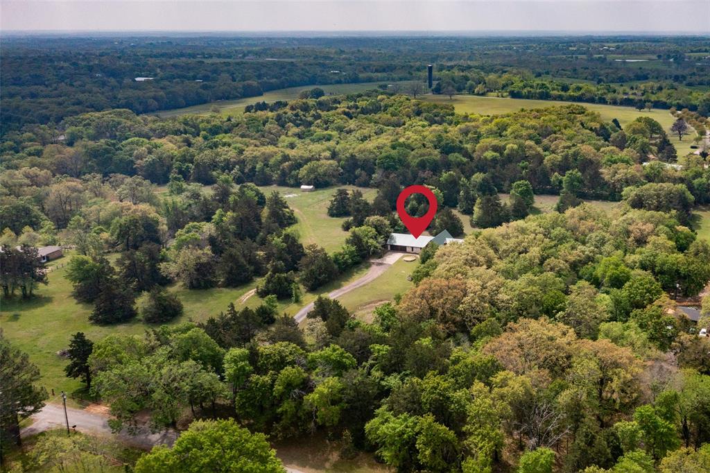 492 Russell Lane Denison, TX 75021 - Photo 2 of 25