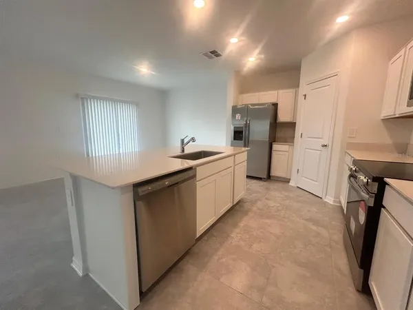 $2,290 | 1417 Austin Street, Lake Wales, FL 33859