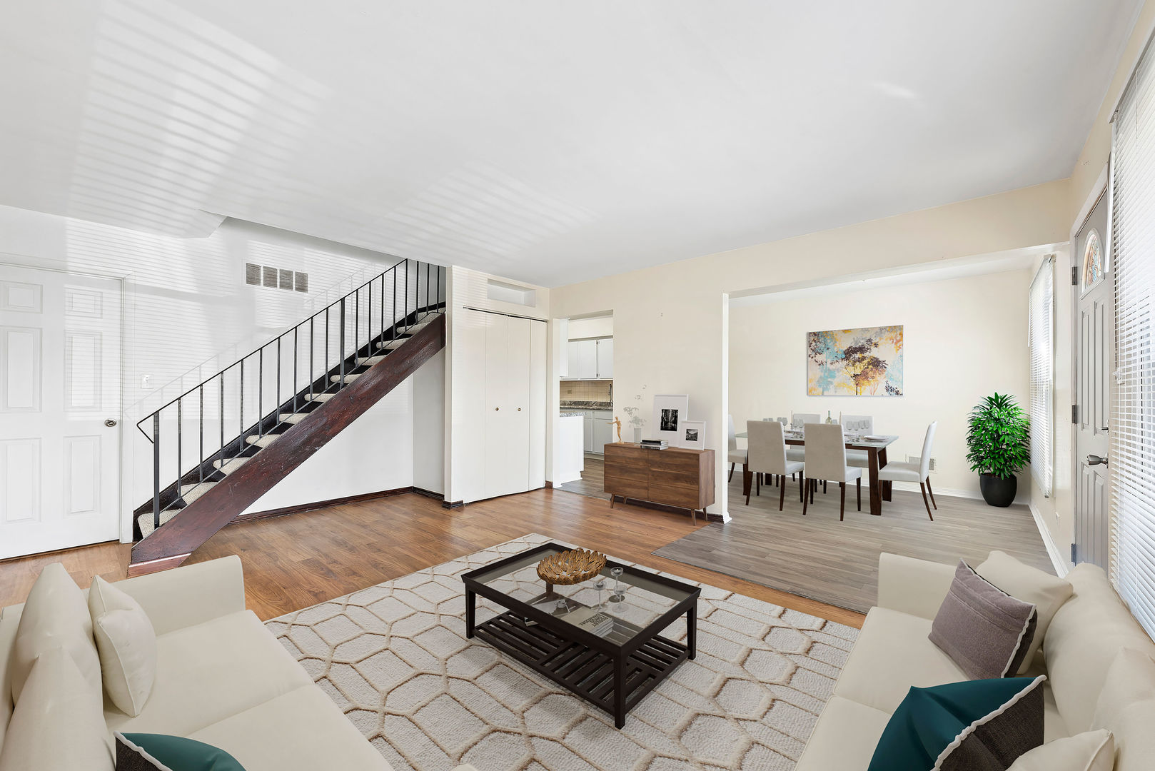 1960 Liberty Place Hoffman Estates, IL 60169 - Photo 3 of 11