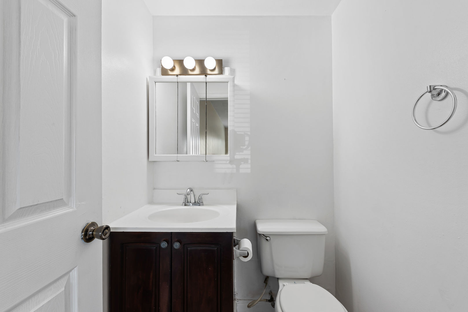 1960 Liberty Place Hoffman Estates, IL 60169 - Photo 6 of 11