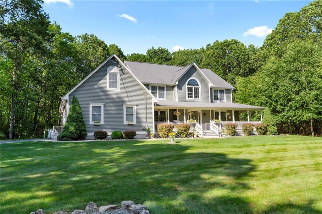 55 Little Pond County Road Cumberland, RI 02864 - Photo 2 of 42