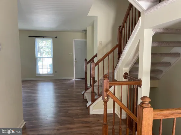 $2,990 | 21054 Cornerpost Square, Ashburn, VA 20147