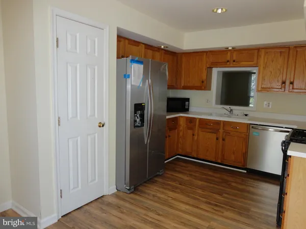 $2,990 | 21054 Cornerpost Square, Ashburn, VA 20147