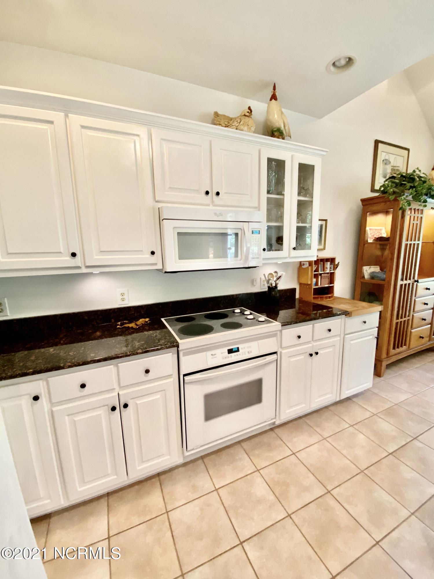 152 Rice Mill Circle Sunset Beach, NC 28468 - Photo 11 of 58 3E4245E2-E375-42FC-8309-655DACA43DBC