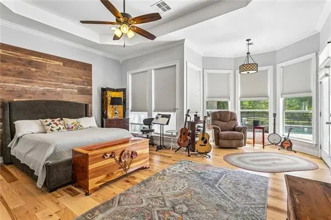 $875,000 | 10 Bleu Lake Drive, Covington, LA 70435