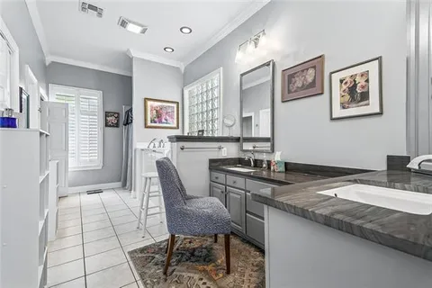 $875,000 | 10 Bleu Lake Drive, Covington, LA 70435