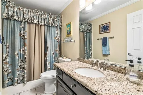 $875,000 | 10 Bleu Lake Drive, Covington, LA 70435