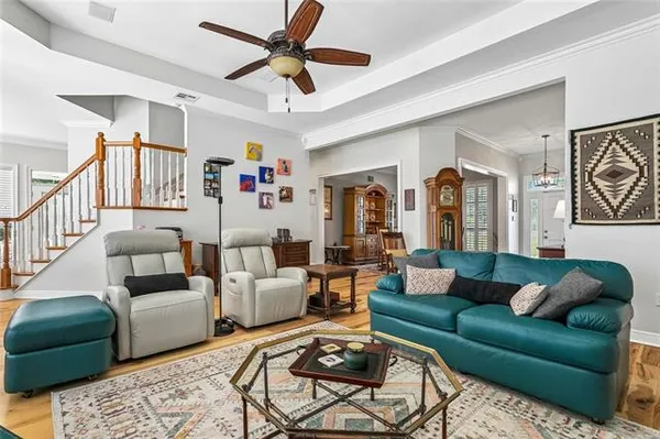 $875,000 | 10 Bleu Lake Drive, Covington, LA 70435