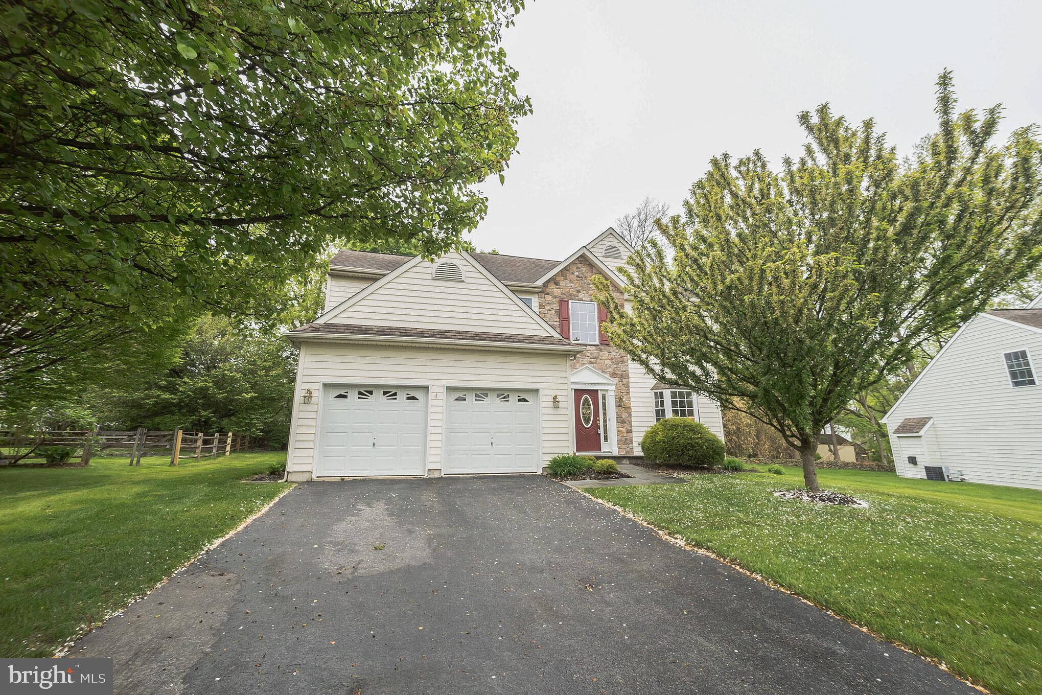 86 North Hawthorne Road Coatesville, PA 19320 - Photo 2 of 30 Driveway
