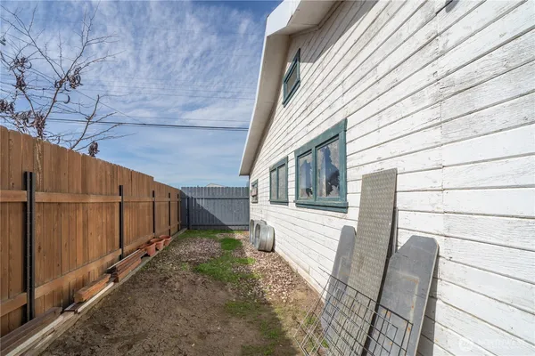 $290,000 | 206 South Alder Street, Odessa, WA 99159