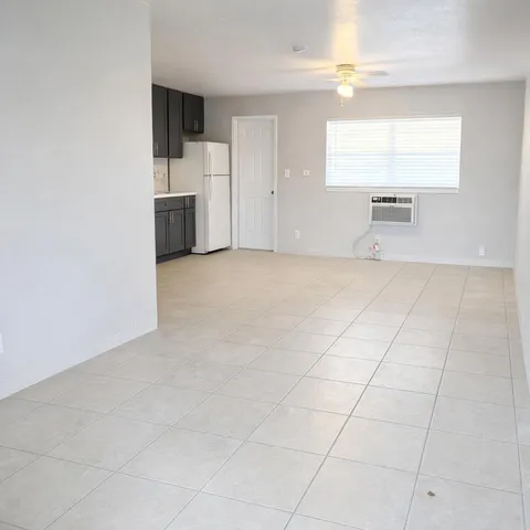 $2,000 | 1017 Southeast 3rd Street, Unit 3, Deerfield Beach, FL 33441