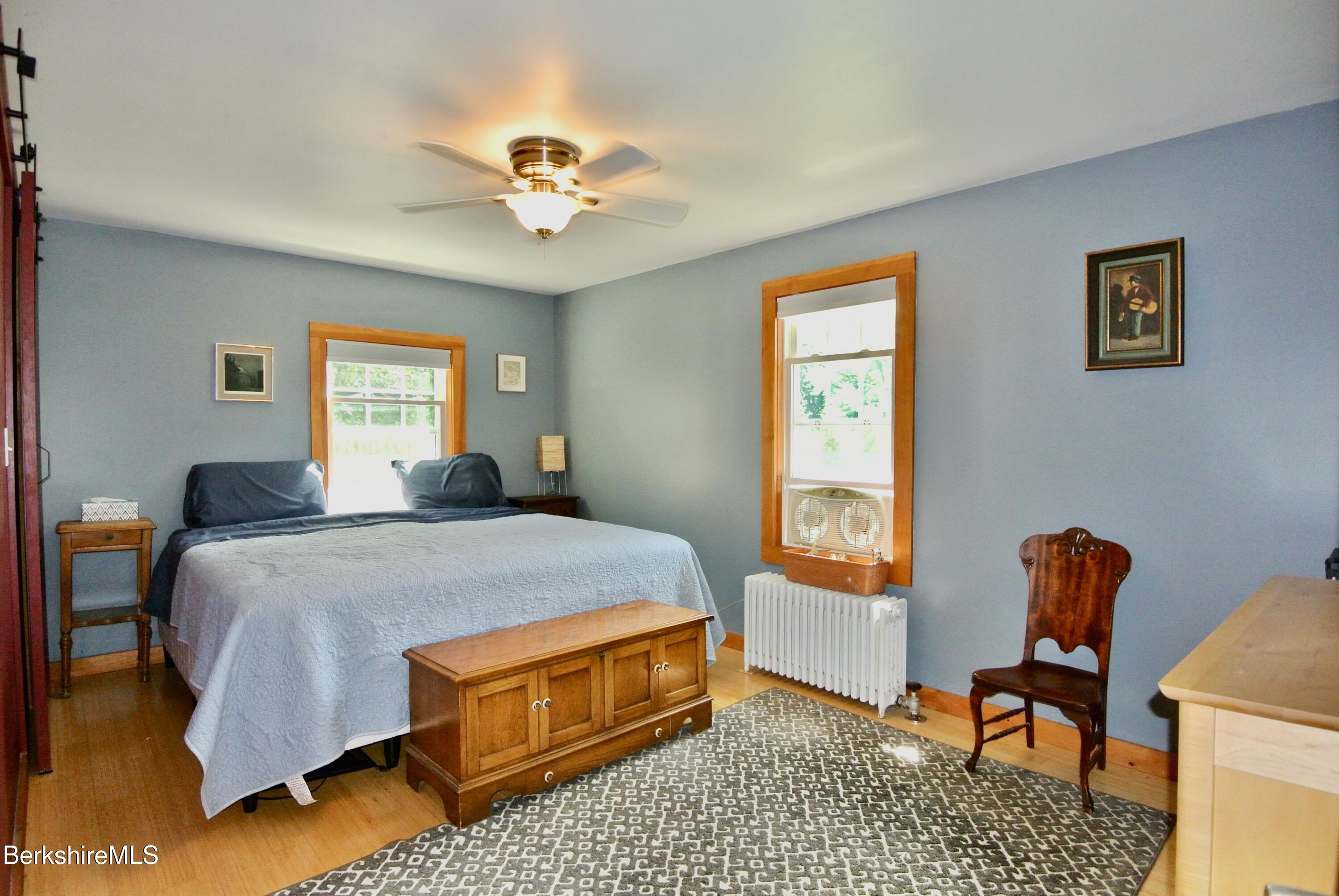 7 Aberdeen Road Pittsfield, MA 01201 - Photo 13 of 28 Larger bedroom with ceiling fan