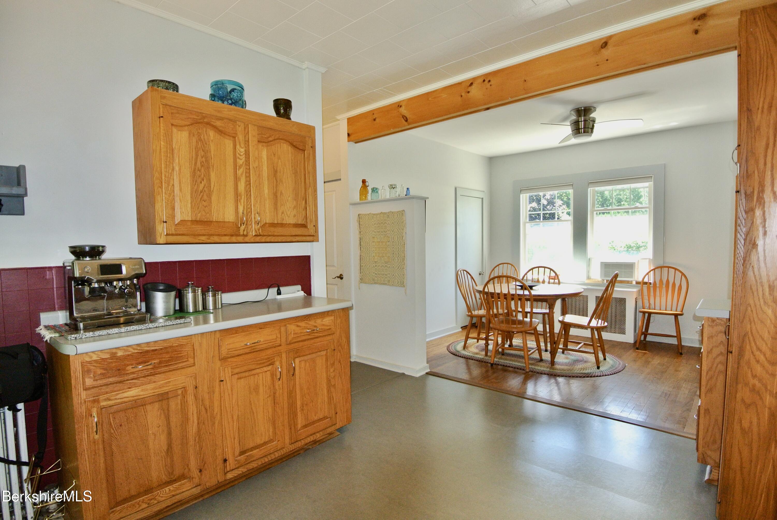 7 Aberdeen Road Pittsfield, MA 01201 - Photo 9 of 28 Kitchen with Marmoleum flooring
