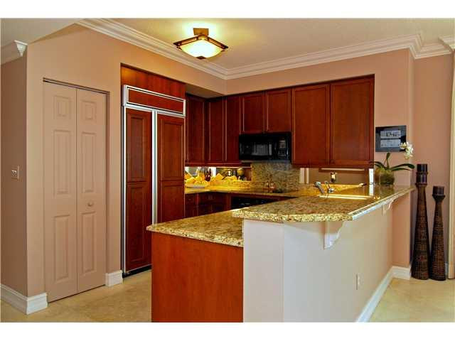 100 South Birch Road, Unit 1602 Fort Lauderdale, FL 33316 - Photo 6 of 13 Kitchen