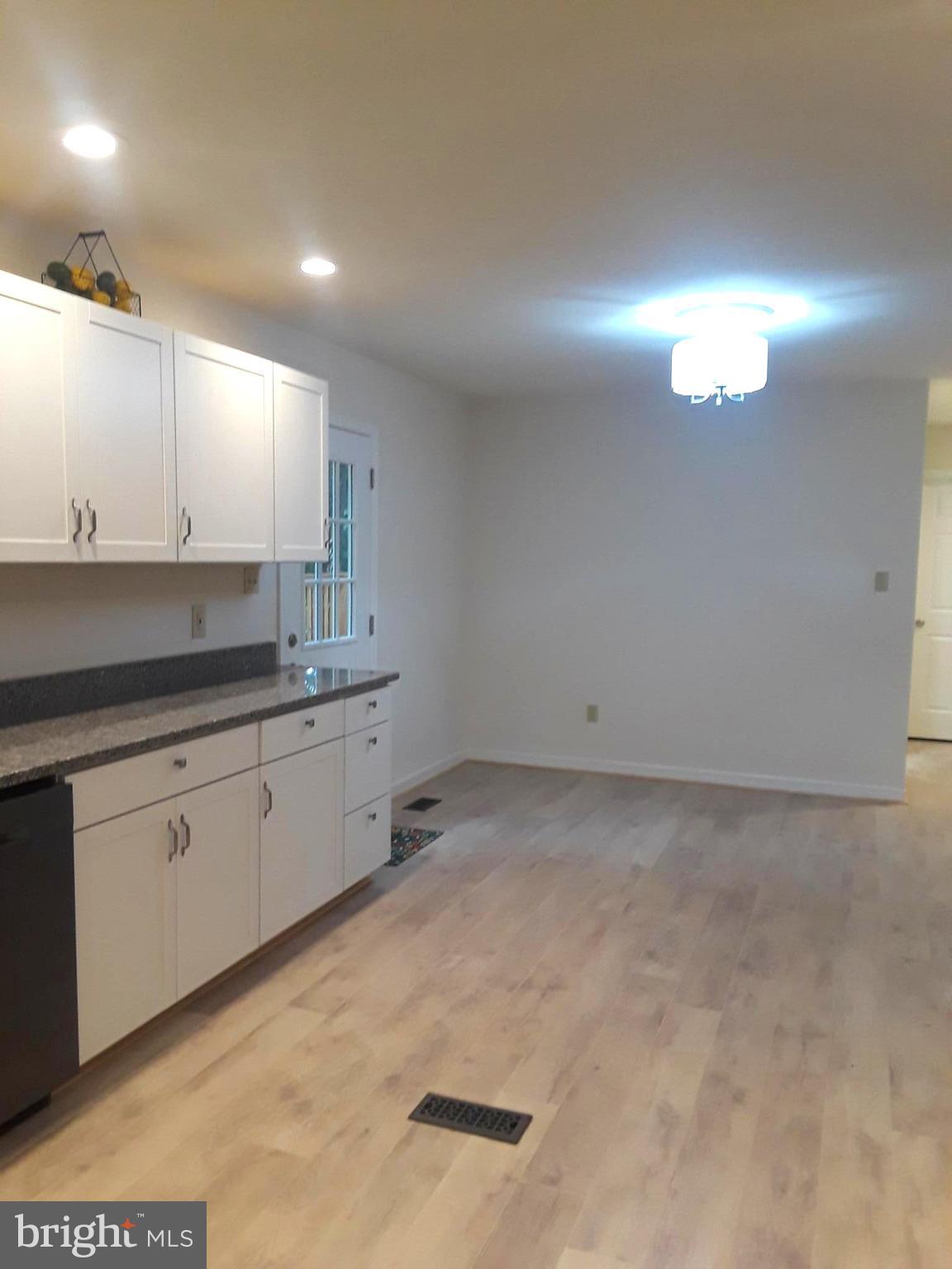 13840 Union Church Road Sumerduck, VA 22742 - Photo 15 of 30 Kitchen to eat in area
