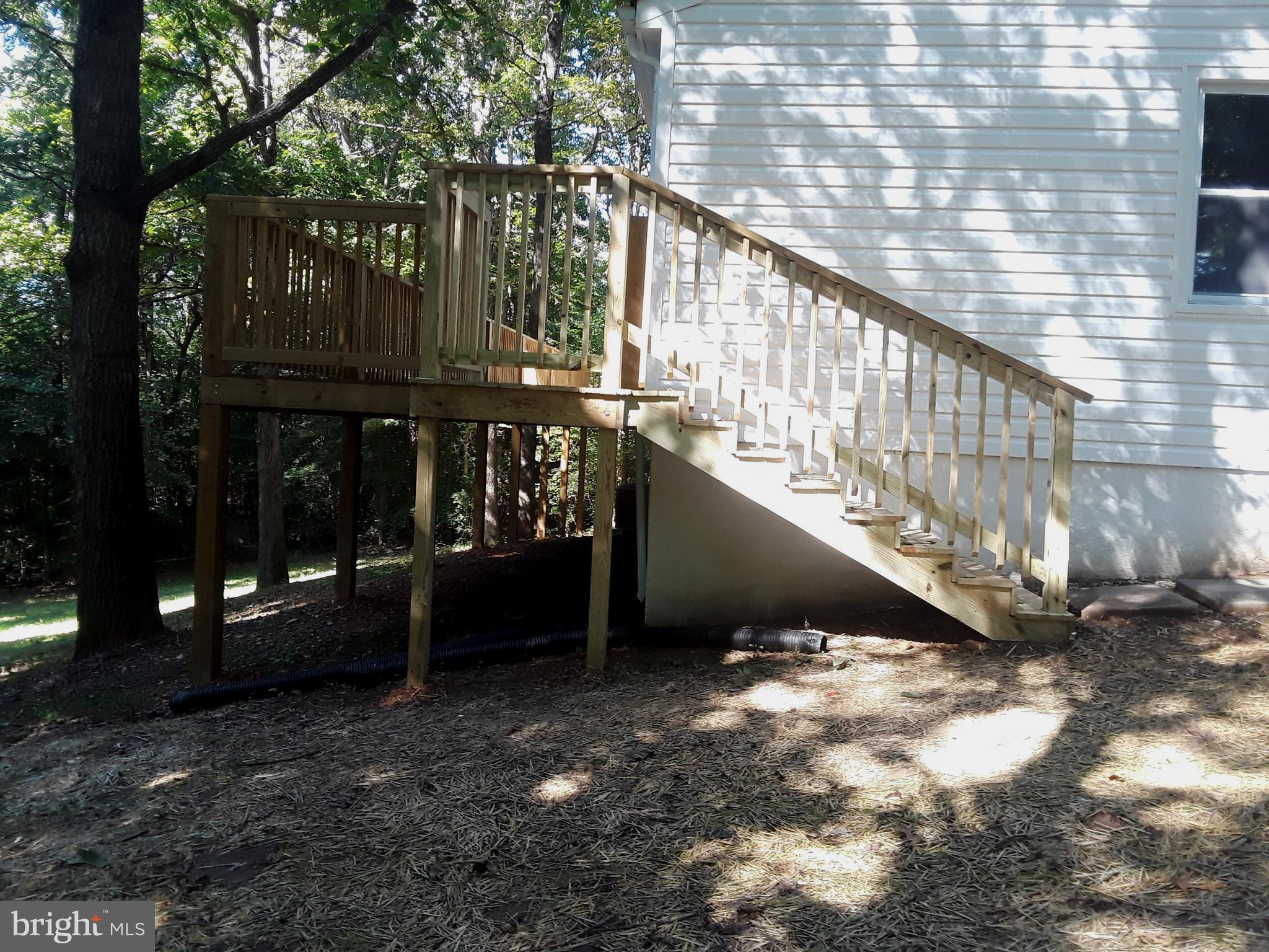 13840 Union Church Road Sumerduck, VA 22742 - Photo 28 of 30 new stairs to deck