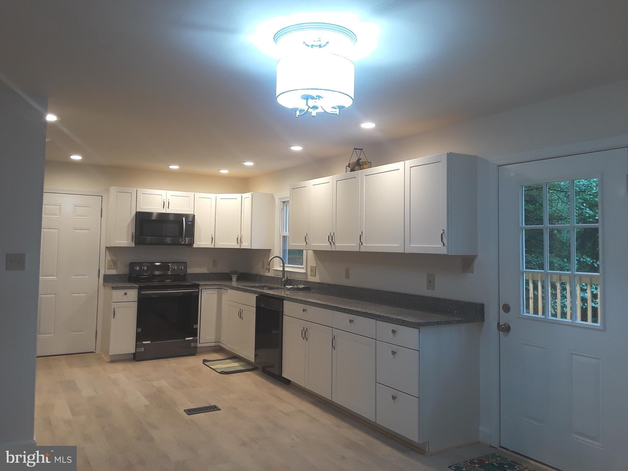 13840 Union Church Road Sumerduck, VA 22742 - Photo 8 of 30 All new kitchen