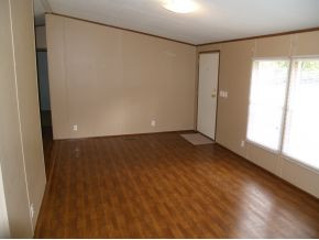 381 Dog Walk Road Greeneville, TN 37745 - Photo 2 of 9 Living Room