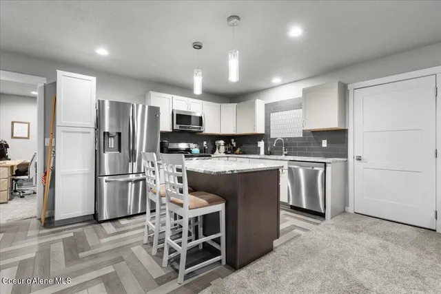 $699,000 | 172 Wyatt Lane, Spirit Lake, ID 83869