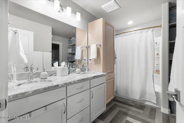 $699,000 | 172 Wyatt Lane, Spirit Lake, ID 83869