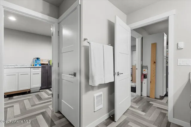 $699,000 | 172 Wyatt Lane, Spirit Lake, ID 83869