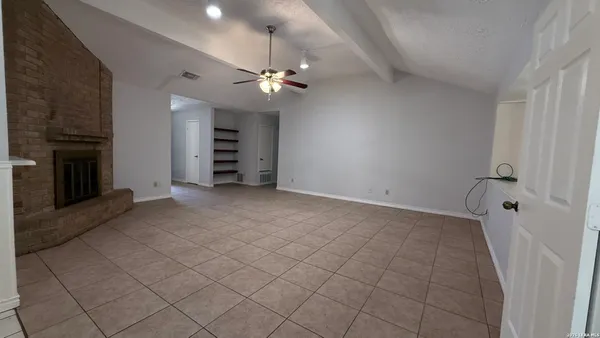 $1,800 | 9039 Wellesley Manor Drive, San Antonio, TX 78240