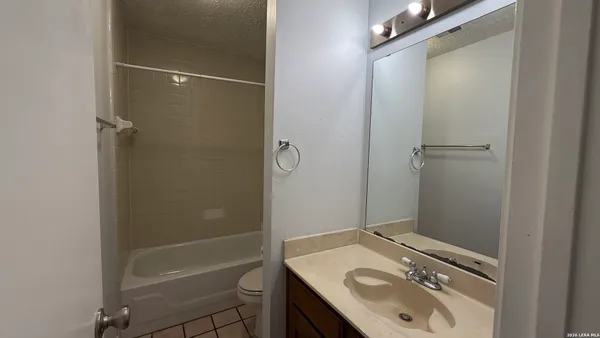 $1,800 | 9039 Wellesley Manor Drive, San Antonio, TX 78240