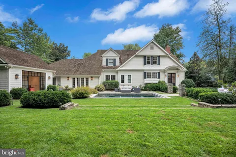 $4,495,000 | 5904 Bradley Boulevard, Bethesda, MD 20814