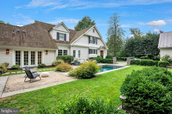 $4,495,000 | 5904 Bradley Boulevard, Bethesda, MD 20814