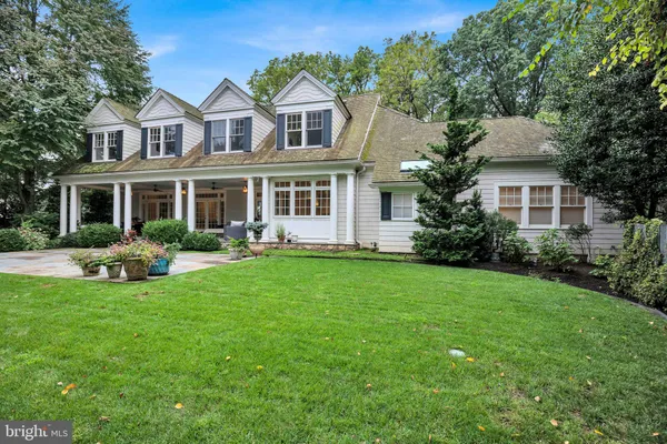 $4,495,000 | 5904 Bradley Boulevard, Bethesda, MD 20814