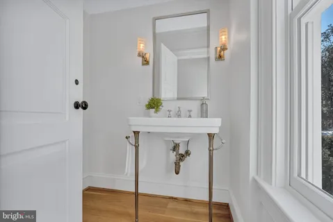 $4,495,000 | 5904 Bradley Boulevard, Bethesda, MD 20814