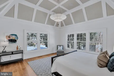 $4,495,000 | 5904 Bradley Boulevard, Bethesda, MD 20814