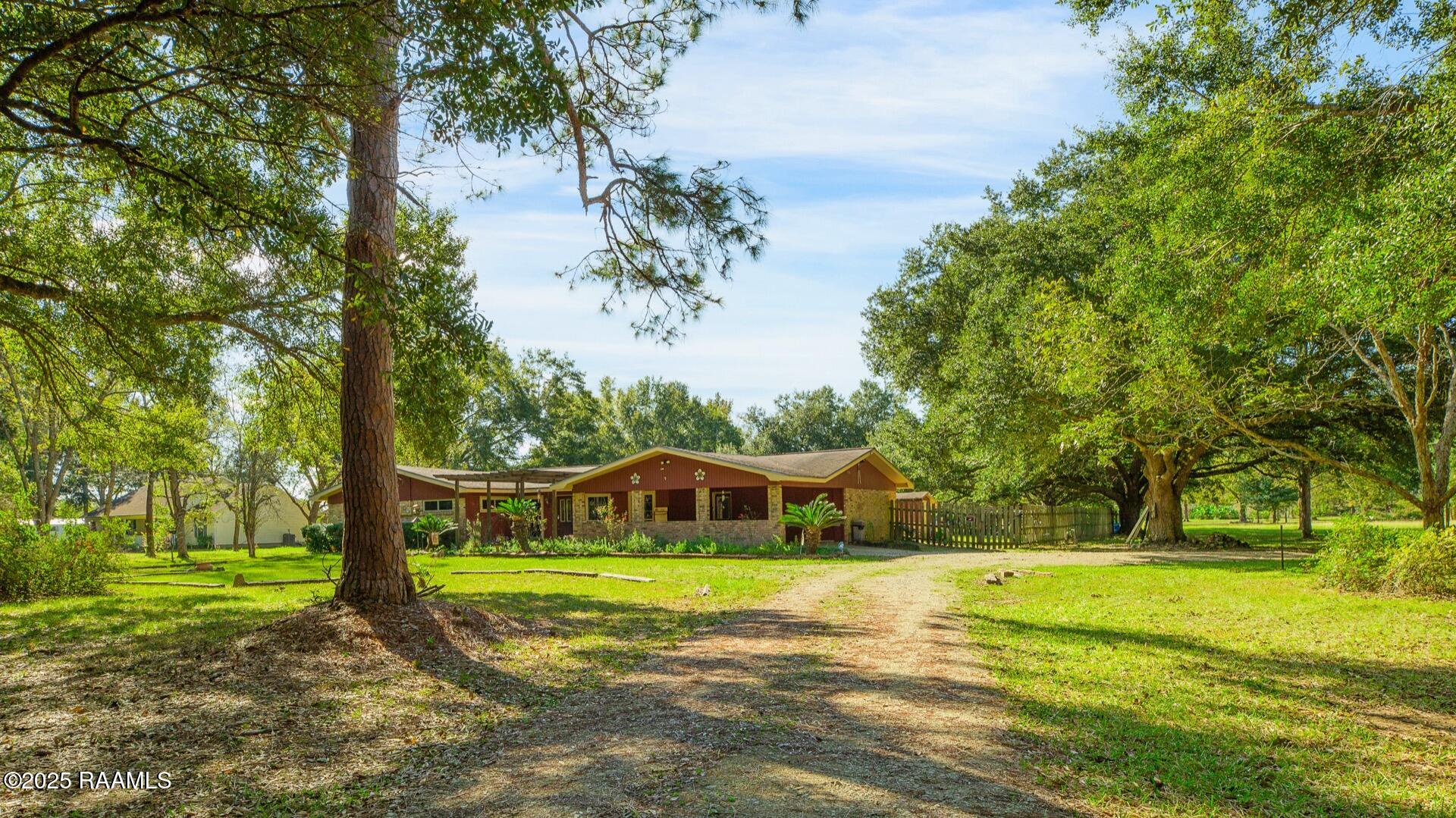 605 Rue Carnot Carencro, LA 70520 - Photo 2 of 26 605 Rue Carnot Carencro-6