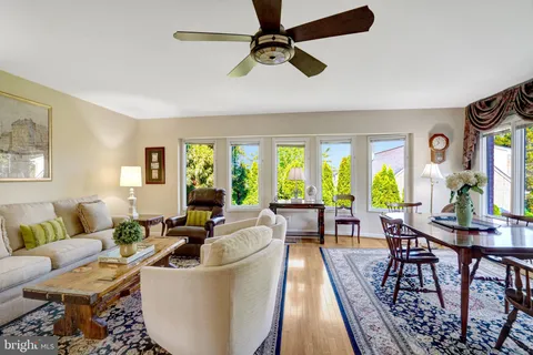 $1,465,000 | 1812 A Birch Road, McLean, VA 22101