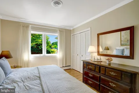 $1,465,000 | 1812 A Birch Road, McLean, VA 22101
