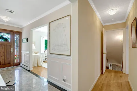 $1,465,000 | 1812 A Birch Road, McLean, VA 22101