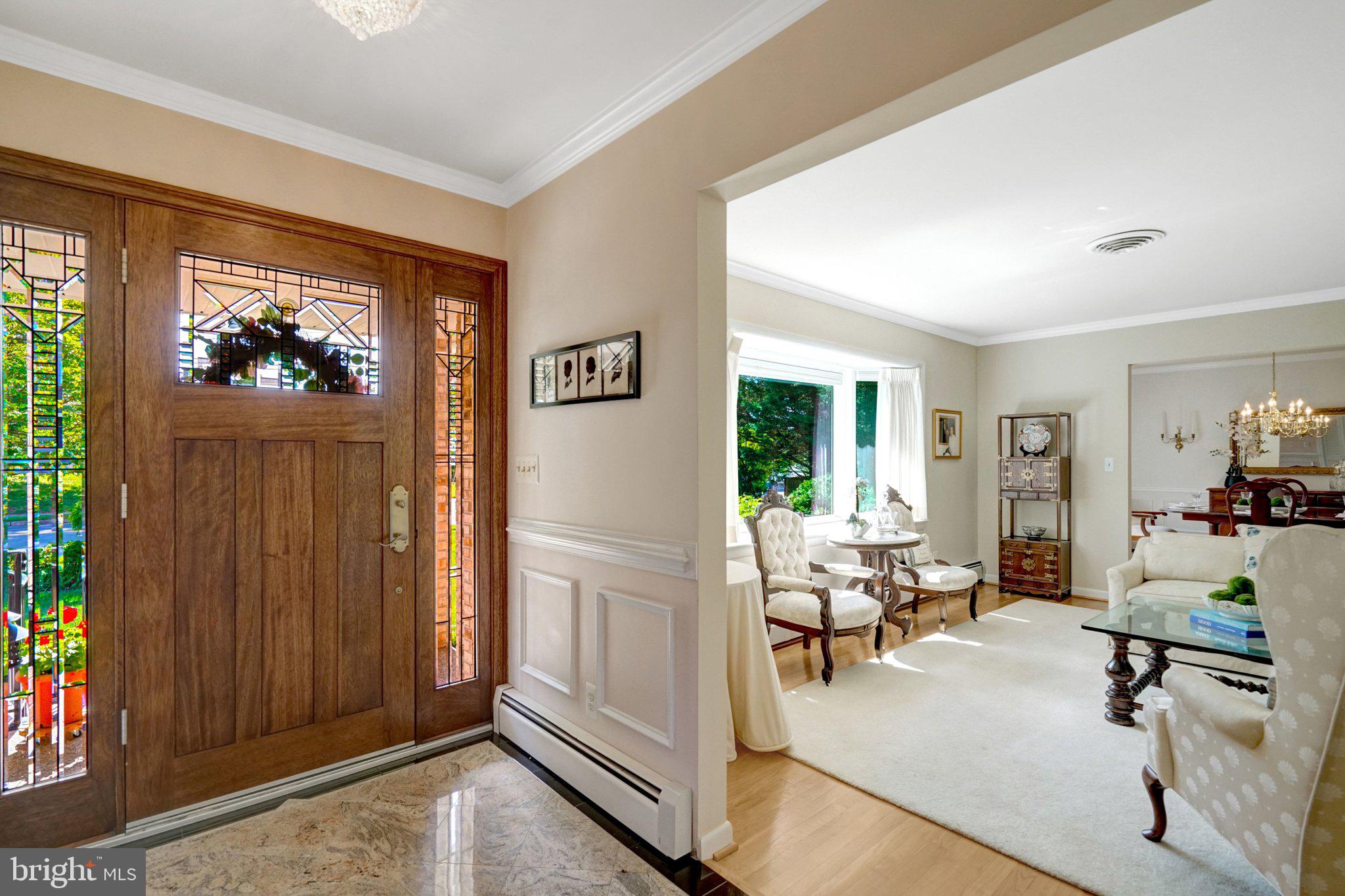1812 A Birch Road McLean, VA 22101 - Photo 4 of 59 Inviting entryway with natural light.