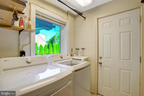 $1,465,000 | 1812 Birch Road, McLean, VA 22101