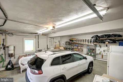 $1,465,000 | 1812 Birch Road, McLean, VA 22101