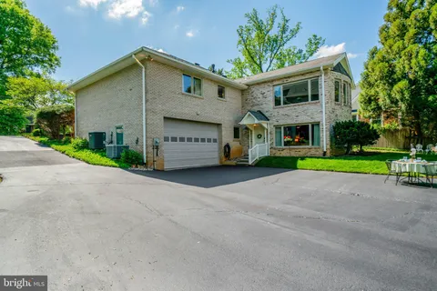 $1,465,000 | 1812 Birch Road, McLean, VA 22101