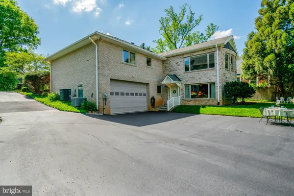 $1,465,000 | 1812 Birch Road, McLean, VA 22101