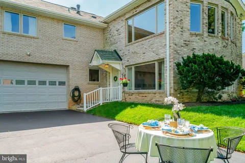 $1,465,000 | 1812 Birch Road, McLean, VA 22101