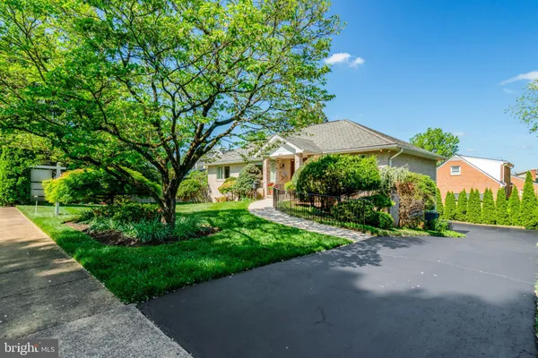 $1,465,000 | 1812 Birch Road, McLean, VA 22101