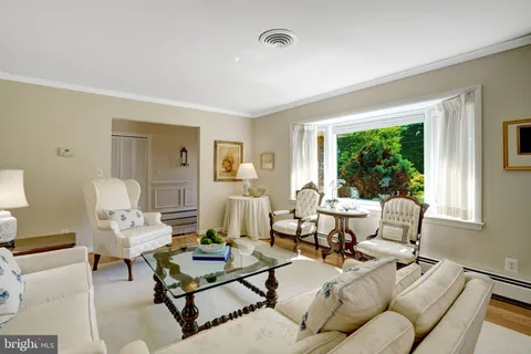 $1,465,000 | 1812 Birch Road, McLean, VA 22101