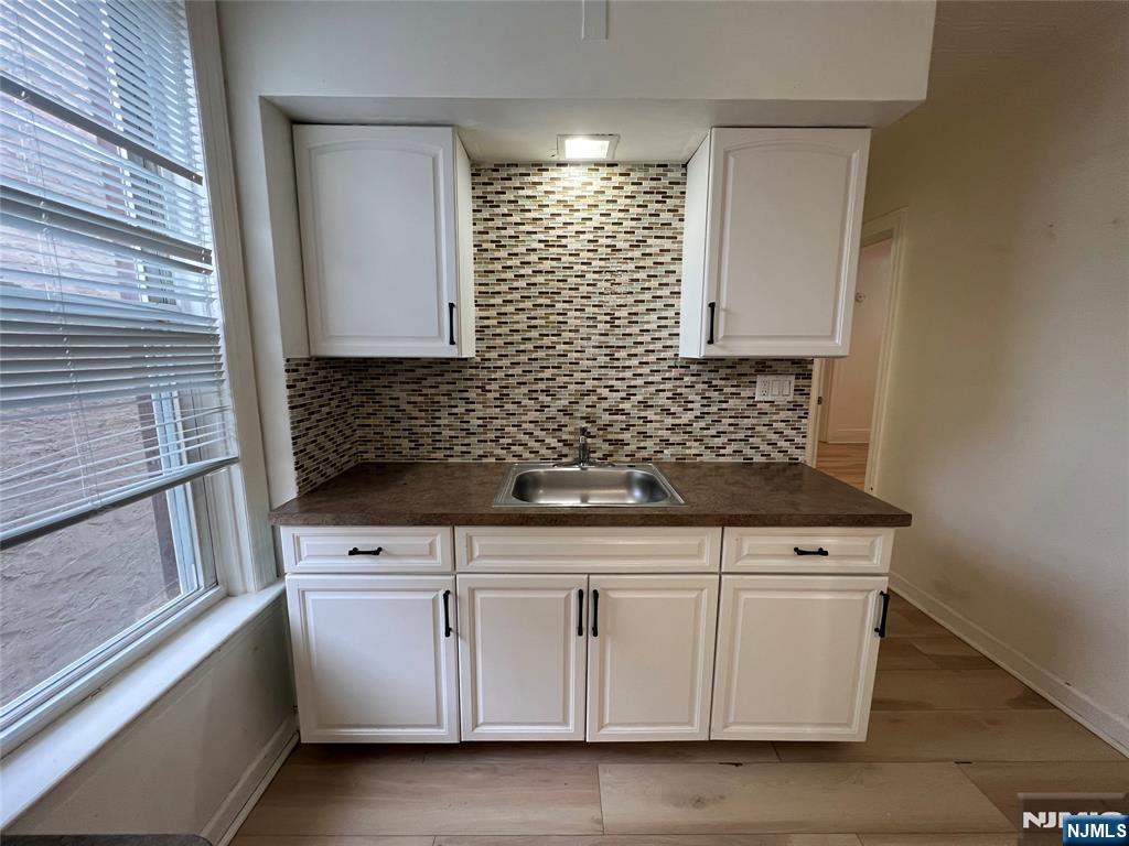 329 Centre Avenue Secaucus, NJ 07094 - Photo 11 of 23