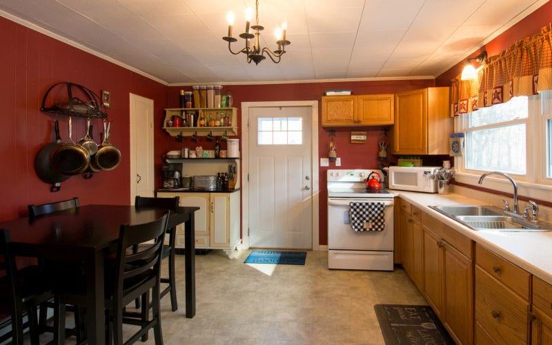 289 Rockcliff Road Rupert, WV 25984 - Photo 16 of 46 Gallery Image 16