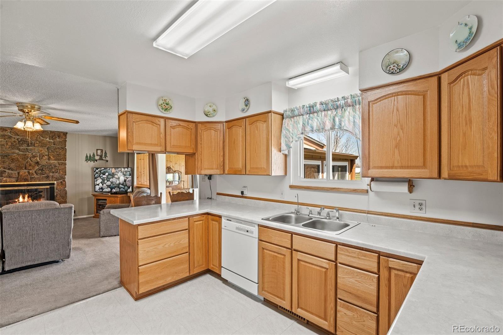 47 Westview Road Erie, CO 80516 - Photo 12 of 38 Gallery Image 12