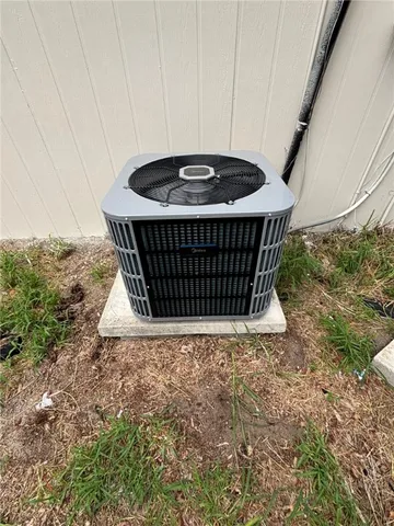 $1,500 | 107 Huckleberry Street, Rockport, TX 78382