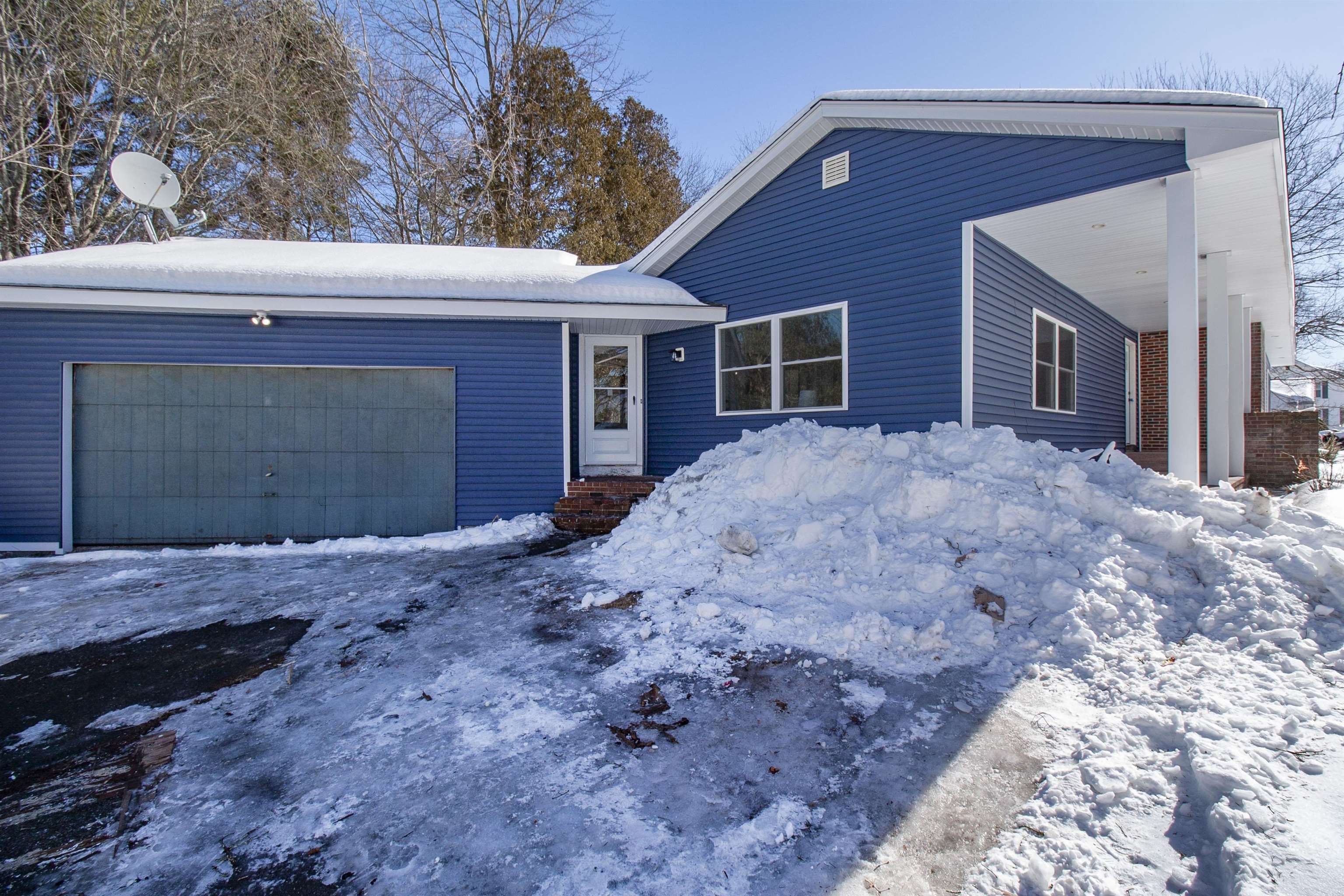 2 Sweet Hill Road Plaistow, NH 03865 - Photo 3 of 37 Gallery Image 3