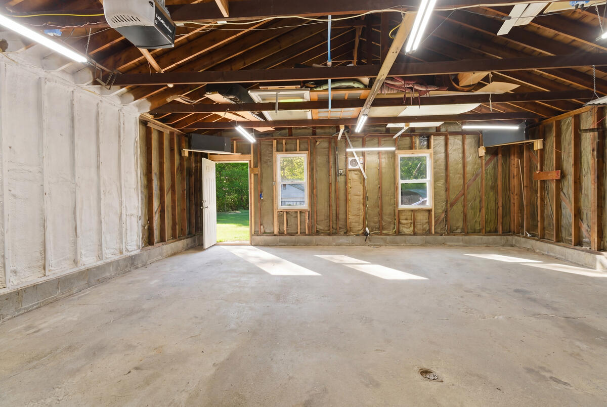 163 Pinkham Brook Road Durham, ME 04222 - Photo 7 of 28 garage